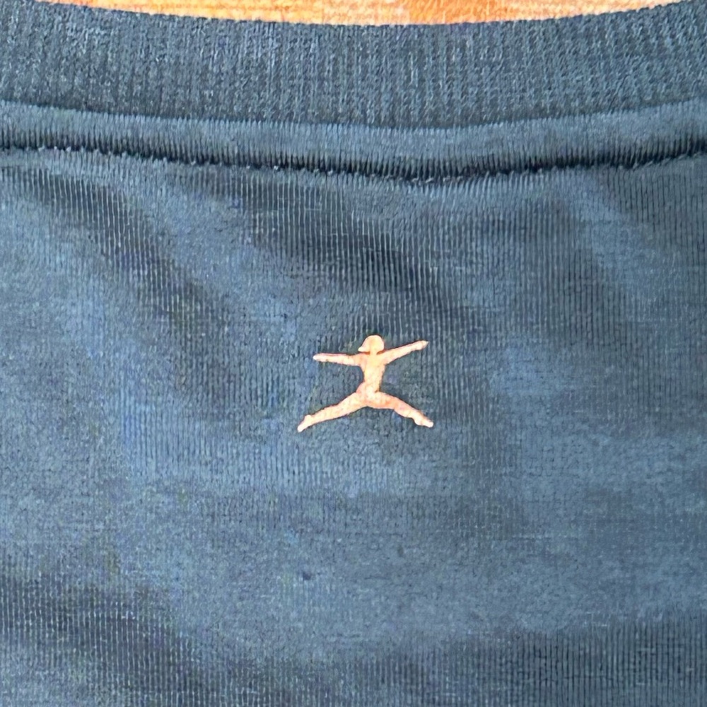 EUC Blue Danskin top, XL - Picture 4 of 10